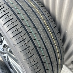 トヨタ ノア ヴォクシー　90系　純正 17in 6J +40 PCD114.3 205/55R17 トーヨータイヤ　2025年製　純正ナット付の画像