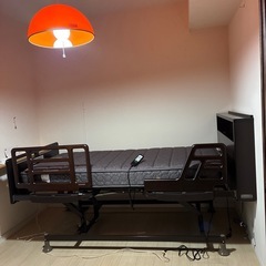 【運搬・組立費用込】美品介護ベッド(マットレス付き)の画像