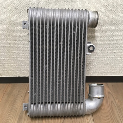 トヨタ  ハイエース２００系　インタークーラー❗️