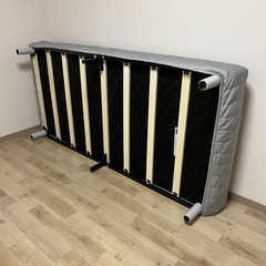 差し上げます　0円　タンスのゲン　シングルベッド　マットレスの画像