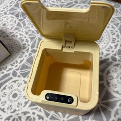 スクエア型 センサー付きダストボックスの画像