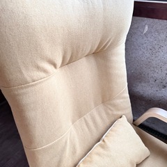 アイリスオーヤマ ウッドアーム リクライニングチェア
の画像