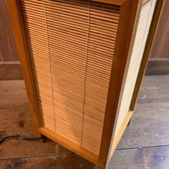 行灯風テーブルランプ　和風　照明　木製の画像