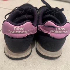 ニューバランス　スニーカー　23.5の画像