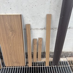 サイディング　金属サイディング　カバー　水切り　外壁材　端材の画像