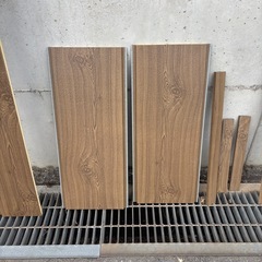 サイディング　金属サイディング　カバー　水切り　外壁材　端材の画像