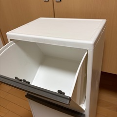ニトリ　ゴミ箱　ダストボックスの画像