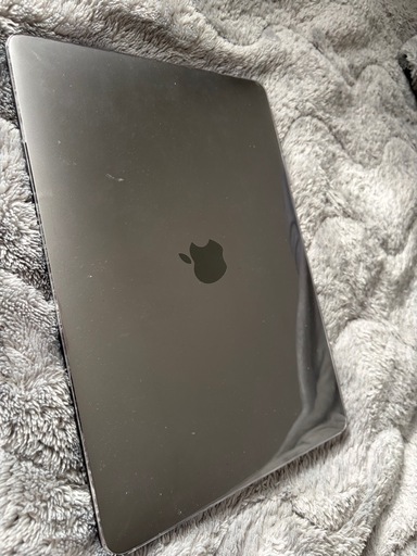 美品　MacBook    M1 2020年