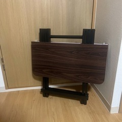 オシャレ折畳み テーブルの画像