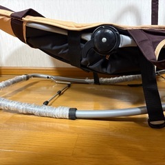 ゆりかご風ベビーベッドの画像