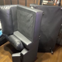 美品合皮ソファーの画像