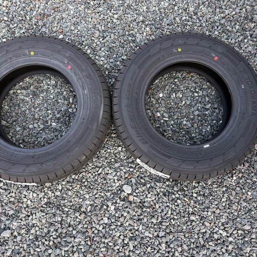 145/80R12 新品 ヨコハマ　ブルーアースVAN RY55 ２本