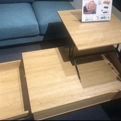 昇降リビングテーブル　ニトリの画像