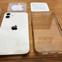 iPhone12 64GB ホワイト 傷なし超美品 TPUケース付き SIMフリーの画像