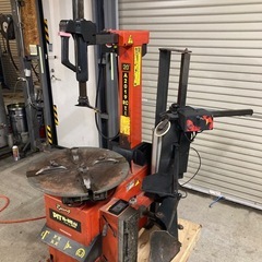 タイヤチェンジャー  20インチ　片側サポート付　自動車　整備　メンテナンス　エアー工具　3相200vの画像