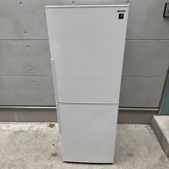 398⭐️送料取付無料★シャープ　冷蔵庫　大型　200L〜300L の画像