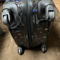 サンリオ ハローキティ キャリーケースの画像