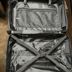 サンリオ ハローキティ キャリーケースの画像