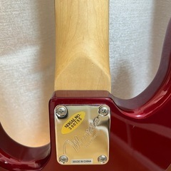 Mavis レッド エレキベースの画像