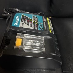 マキタ充電器の画像