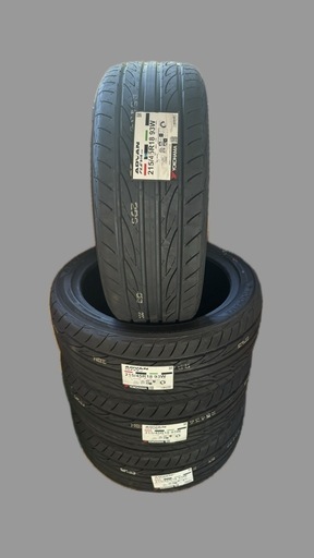 車のパーツ ADVAN FLEVA V701 215/45R18 93W XL
