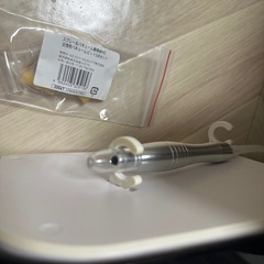 毛穴吸引機器　スプレー＆バキューム美顔器 HDの画像