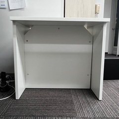 1人用デスク　白の画像