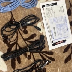 PS4 Slimホワイト　本体の画像