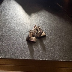 早い方優先致します）ルイヴィトン   シルバーピアスの画像