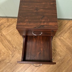 【キャリー付き！】移動らくらく　3段 サイドチェストキャビネット　収納棚　木目調　ブラウン　Eの画像