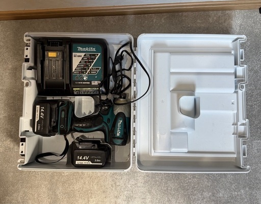 makita マキタ インパクトドライバー TD131D バッテリー 充電器 ケース セット