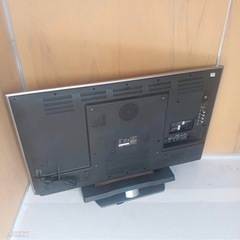 I 101 送料無料 SHARP　52インチ液晶テレビ　展示品の画像