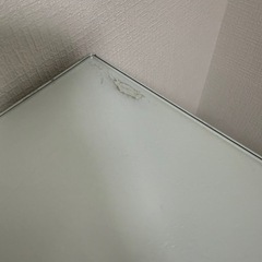 ガラステーブルの画像