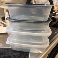 フライパン＋鍋＋キッチン用品まとめ売り（食器おまけ付き）の画像