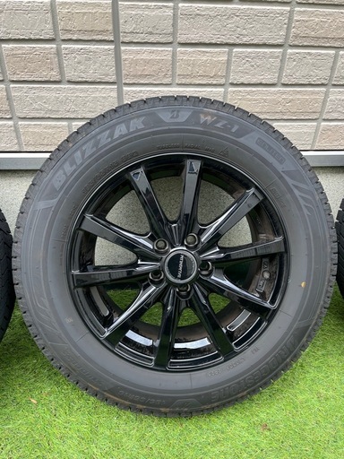 ブリヂストン【BLIZZAK WZ-1】 185/65R15スタッドレス