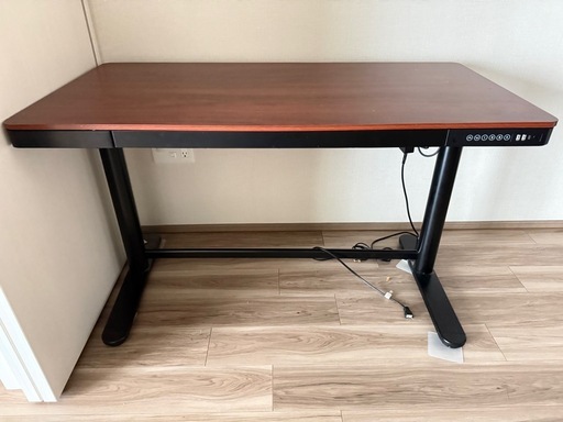 電動スタンディングデスク