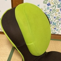 PROIDEA プロイデア 背筋がGUUUN美姿勢座椅子パーソナル 座椅子 グリーン ブラウン 緑 リクライニング の画像
