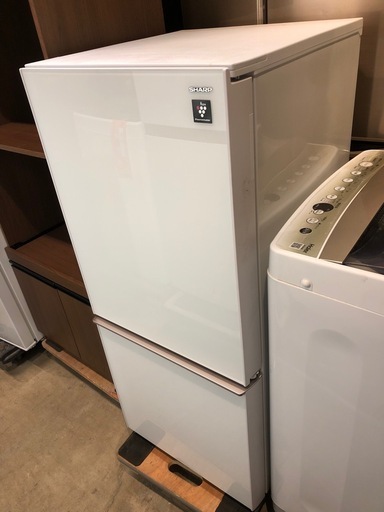 SHARP ノンフロン冷凍冷蔵庫 2018年製　137L SJ-GD14D-W