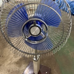 昭和レトロな扇風機　の画像