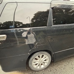 20ヴェルファイア外装ボロボロの画像