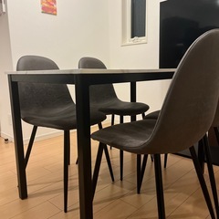 ダイニングチェアの画像