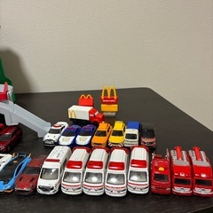 トミカ　プラレール　山道ドライブ　　車　
おもちゃの画像