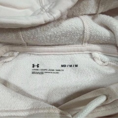 アンダーアーマー　トレーナーパーカー　薄ピンク　Mの画像