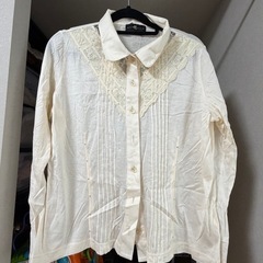 キャミソールインナー、半袖の羽織り、刺繍シャツ、メッシュアウターの4点をまとめて無料でお譲りします！の画像