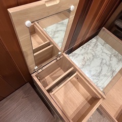 ドレッサー付きローテーブルの画像