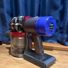 #ダイソンV8ハンディクリーナー　洗浄、消毒済み の画像