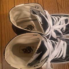 vans ハイカットスニーカー　23.5cm 黒の画像