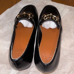 グレイルローファー２２.５㎝未使用の画像