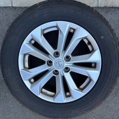 17インチタイヤホイールセット(エクストレイル純正ホイール)の画像