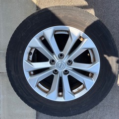 17インチタイヤホイールセット(エクストレイル純正ホイール)の画像